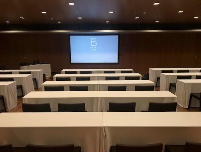 B Hotel Brasília Buitenkant foto A typical classroom at the University of Pennsylvania