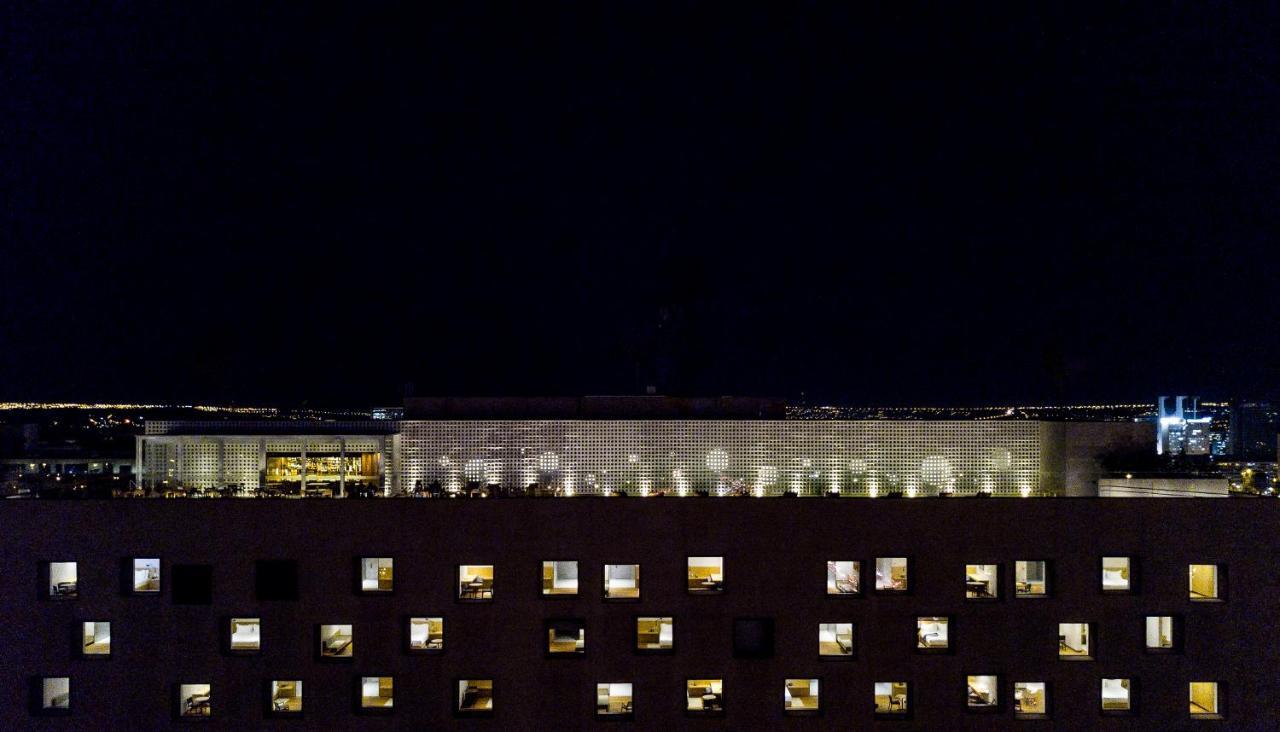 B Hotel Brasília Buitenkant foto The museum at night
